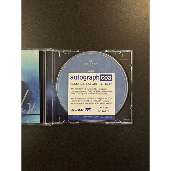 SIGNED Luke Hemmings - Boy CD AUTOGRAPH COA #SC79375 - Picture 3 of 3